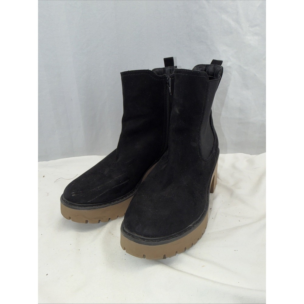 (39-4136) Universal Thread Crispin Boots Sz 7.5